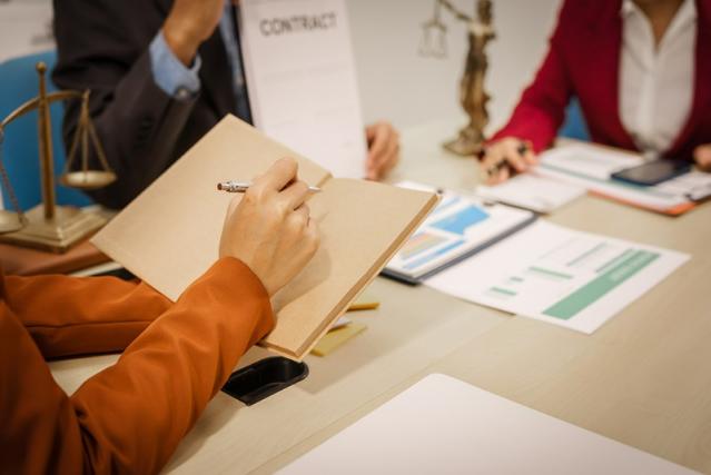 litige entre associés